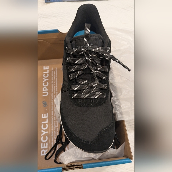 Black and White Women's Sneakers - Picture 3 of 4